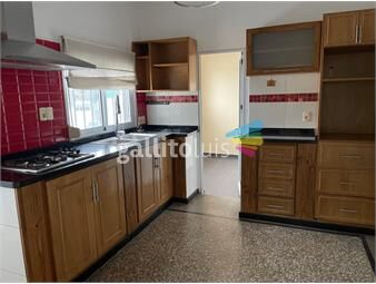 https://www.gallito.com.uy/amplio-apartamento-reciclado-sol-y-servicios-a-pocos-p-inmuebles-25934452