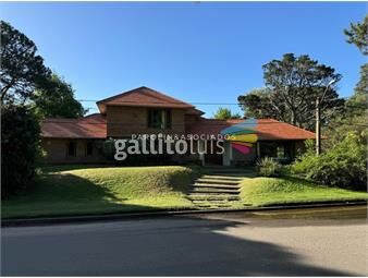 https://www.gallito.com.uy/casa-en-venta-de-4-dormitorios-en-golf-punta-del-este-inmuebles-24547760