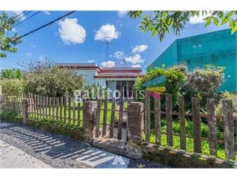 https://www.gallito.com.uy/venta-casa-con-salida-a-2-calles-en-joaquin-suarez-inmuebles-26168450