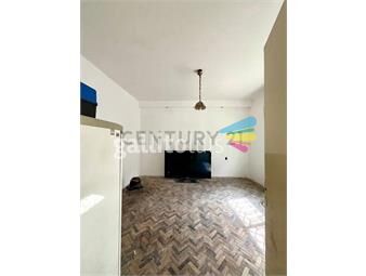 https://www.gallito.com.uy/tres-casas-en-venta-mismo-padron-acepta-banco-222m2-pa-inmuebles-25861472