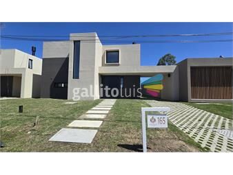 https://www.gallito.com.uy/casa-de-tres-dormitorios-en-alquiler-en-huertas-de-los-hor-inmuebles-26265933