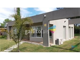 https://www.gallito.com.uy/casa-moderna-barrio-cantegril-inmuebles-22538106