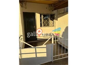 https://www.gallito.com.uy/alquiler-casa-2-dormitorios-terraza-sin-gastos-jacinto-vera-inmuebles-26261420