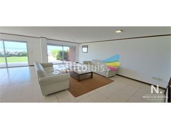 https://www.gallito.com.uy/primera-linea-en-peninsula-departamento-de-4-dormitorios-inmuebles-23933143