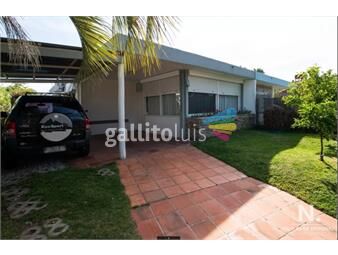 https://www.gallito.com.uy/casa-en-venta-de-3-dormitorios-zona-cantegril-punta-del-es-inmuebles-25042419