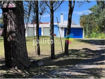 https://www.gallito.com.uy/casa-muy-bien-ubicada-a-metros-de-la-playa-con-vista-al-mar-inmuebles-24456634