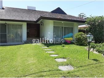 https://www.gallito.com.uy/casa-muy-linda-de-3-dormitorios-en-playa-mansa-consulte-inmuebles-26029673