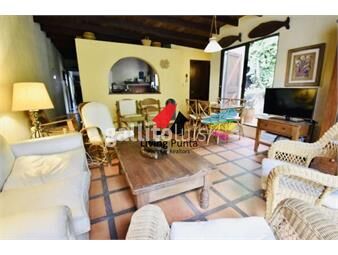 https://www.gallito.com.uy/casa-a-la-venta-de-3-dormitorios-maldonado-punta-del-est-inmuebles-26117794