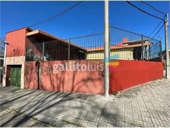 https://www.gallito.com.uy/casa-esquina-con-garaje-inmuebles-26291536