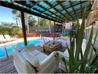 https://www.gallito.com.uy/vendo-casa-de-4-dormitorios-y-piscina-en-san-rafael-punta-inmuebles-25155041