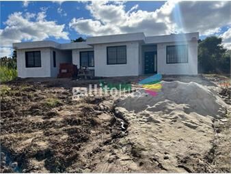 https://www.gallito.com.uy/casa-en-venta-lagomar-a-estrenar-fotos-en-avance-de-obra-inmuebles-25509569