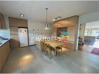 https://www.gallito.com.uy/venta-casa-3-dormitorios-en-carrasco-a-metros-de-la-rambla-inmuebles-26139706