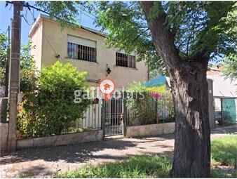 https://www.gallito.com.uy/se-vende-casa-de-dos-plantas-dos-dormitorios-con-jardã­n-y-inmuebles-26285233