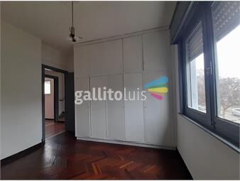 https://www.gallito.com.uy/apartamento-en-alquiler-tipo-casa-de-tres-dormitorios-con-p-inmuebles-26046517