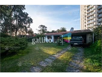 https://www.gallito.com.uy/venta-casa-4-dormitorios-punta-del-este-inmuebles-25242459