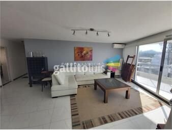 https://www.gallito.com.uy/apartamento-en-venta-de-3-dormitorios-frente-al-mar-en-edif-inmuebles-26357393