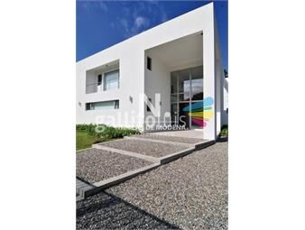 https://www.gallito.com.uy/venta-de-casa-minimalista-en-parque-del-golf-punta-del-est-inmuebles-26357506