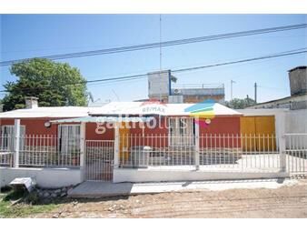 https://www.gallito.com.uy/venta-casa-3-dormitorios-garaje-santa-catalina-inmuebles-26357885