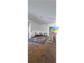 https://www.gallito.com.uy/amplio-apartamento-de-epoca-en-el-corazon-de-montevideo-inmuebles-26372653