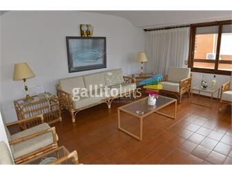 https://www.gallito.com.uy/encantador-departamento-super-amplio-en-peninsula-inmuebles-24134213