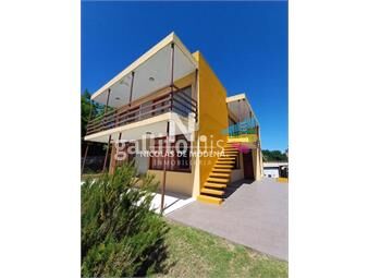 https://www.gallito.com.uy/casa-de-dos-plantas-a-metros-de-playa-mansa-en-venta-inmuebles-26401936