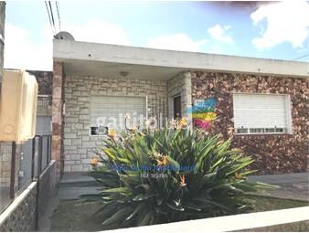 https://www.gallito.com.uy/venta-de-casa-en-la-teja-con-apartamento-y-cochera-inmuebles-26085215