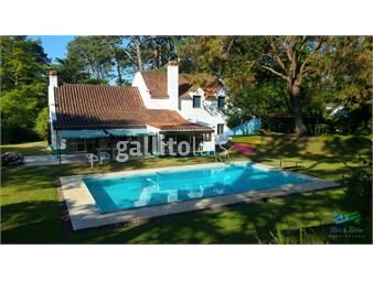 https://www.gallito.com.uy/casa-en-mansa-4-dormitorios-inmuebles-22537758