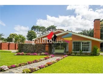 https://www.gallito.com.uy/vende-casa-de-3-dormitorios-en-cantegril-punta-del-este-inmuebles-26427474