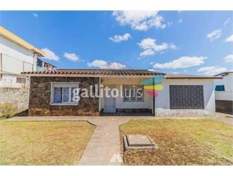 https://www.gallito.com.uy/casa-2-dormitorios-y-gran-fondo-en-paso-carrasco-inmuebles-26380410