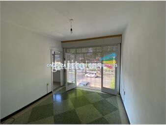 https://www.gallito.com.uy/alquiler-casa-en-malvin-3-dormitorios-patio-cochera-inmuebles-26488914