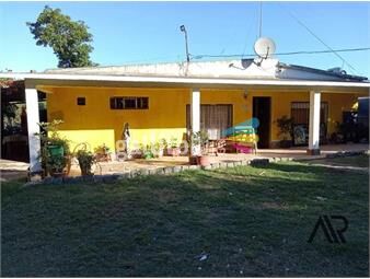 https://www.gallito.com.uy/vendo-hermosa-casa-3-dormitorios-en-los-bulevares-inmuebles-26493770