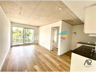 https://www.gallito.com.uy/apartamento-en-venta-de-1-dormitorio-c-cochera-en-centro-inmuebles-26493806