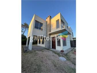 https://www.gallito.com.uy/casa-en-venta-3-dormitorios-parrillero-en-lomas-de-solyma-inmuebles-26504128