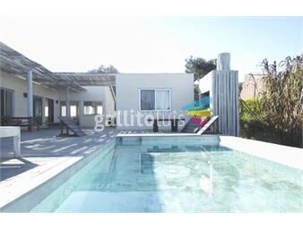 https://www.gallito.com.uy/casa-playera-en-una-planta-ubicada-dentro-de-club-de-mar-j-inmuebles-26592238