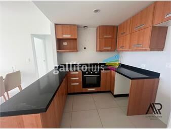 https://www.gallito.com.uy/venta-de-apartamento-primera-linea-playa-mansa-parada-40-inmuebles-26494856