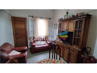 https://www.gallito.com.uy/apartamento-de-2-dormitorios-en-ph-en-la-comercial-inmuebles-26495023