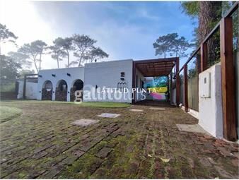 https://www.gallito.com.uy/casa-en-venta-de-3-dormitorios-en-venta-en-punta-del-este-inmuebles-26628080