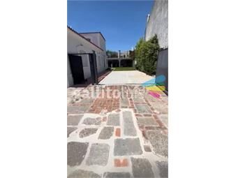 https://www.gallito.com.uy/venta-casa-3-dormitorios-en-carrasco-a-pasos-de-la-rambla-inmuebles-26494602