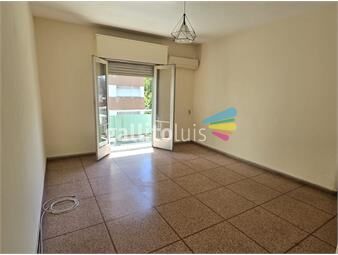 https://www.gallito.com.uy/muy-luminoso-piso-3-ascensor-ubicacion-privilegiada-inmuebles-26683427