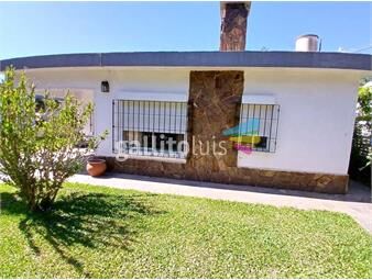 https://www.gallito.com.uy/venta-de-hermosa-casa-3-d-y-ap-al-fondo-en-parque-del-pla-inmuebles-26237840