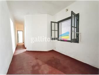 https://www.gallito.com.uy/apartamento-3-dormitorios-en-ciudad-vieja-planta-baja-patio-inmuebles-25771953