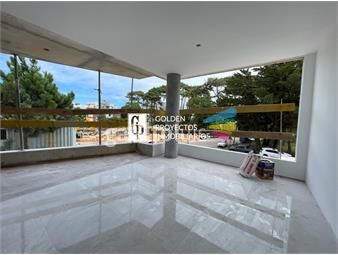 https://www.gallito.com.uy/apartamento-en-venta-3-dormitorios-2-baños-con-cochera-en-inmuebles-26749335