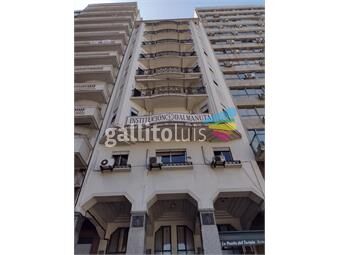 https://www.gallito.com.uy/frente-plaza-independencia-muy-amplio-gran-punto-inmuebles-24440606