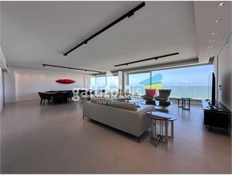 https://www.gallito.com.uy/espectacular-penthouse-de-5-dormitorios-en-torre-le-parc-ii-inmuebles-26347411