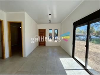 https://www.gallito.com.uy/casa-a-estrenar-en-el-tesoro-2-dormitorios-inmuebles-26756012