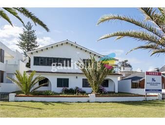 https://www.gallito.com.uy/importante-residencia-frente-al-mar-inmuebles-22909185