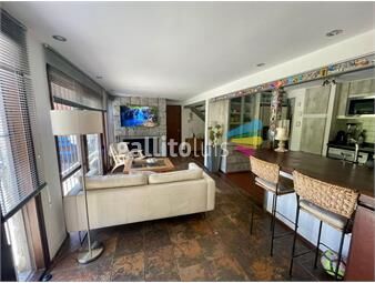 https://www.gallito.com.uy/venta-casa-de-5-dormitorios-con-piscina-en-ciudad-de-la-co-inmuebles-26772515