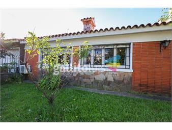 https://www.gallito.com.uy/casa-de-3-dormitorios-en-la-blanqueada-inmuebles-26580385