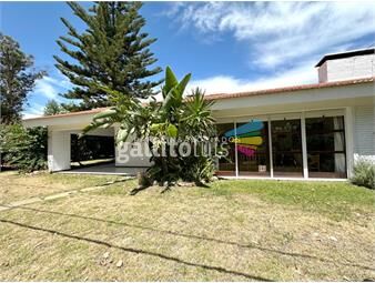 https://www.gallito.com.uy/casa-a-la-venta-en-playa-mansa-inmuebles-26633082