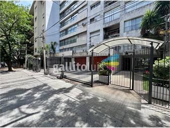 https://www.gallito.com.uy/venta-de-apartamento-3-dormitorios-servicio-y-garaje-en-poc-inmuebles-26771898